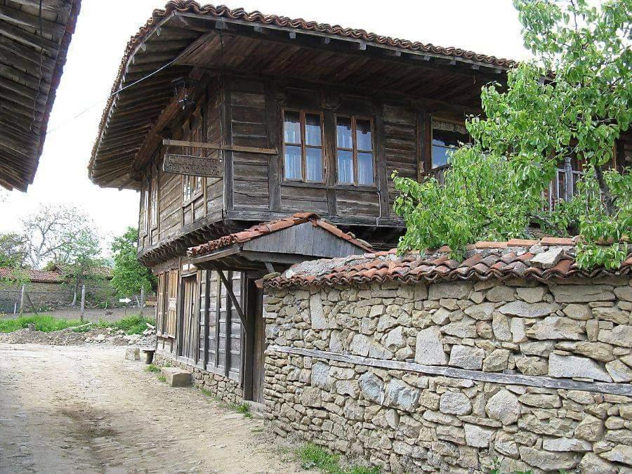 Hotel Kestata Na Hudozhnica Zheravna Exterior foto